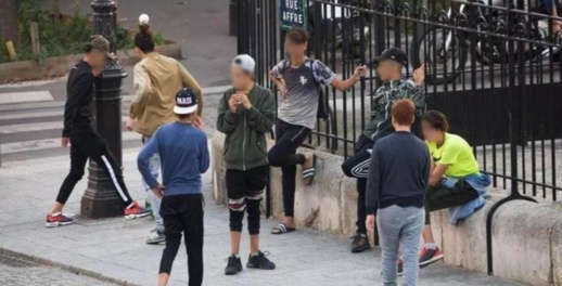 بدء محاكمة جزائريين استغلوا قاصرين مغاربة غير مصحوبين في فرنسا بدء محاكمة جزائريين استغلوا قاصرين مغاربة غير مصحوبين في فرنسا