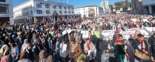 أطباء مغاربة يتضامنون مع غزة ويستنكرون استهداف قوات الاحتلال للأجهزة الطبية أطباء مغاربة يتضامنون مع غزة ويستنكرون استهداف قوات الاحتلال للأجهزة الطبية