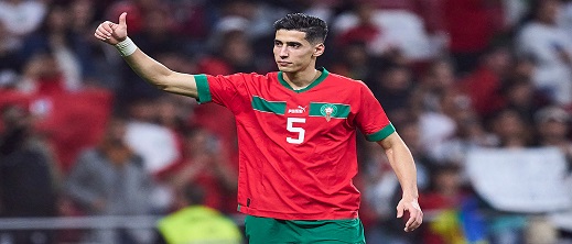 نادي سعودي يقدم عرضا ضخما لخطف مدافع المنتخب المغربي