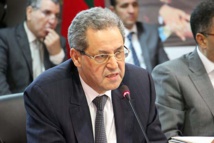 الوزير العنصر في إجتماع بالناظور: لولا الحظوة الملكية لما تبوّأت الناظور هذه المكانة الوزير العنصر في إجتماع بالناظور: لولا الحظوة الملكية لما تبوّأت الناظور هذه المكانة