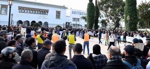 وزارة بنموسى تلجأ إلى مسطرة ترك الوظيفة في حق المضربين وزارة بنموسى تلجأ إلى مسطرة ترك الوظيفة في حق المضربين