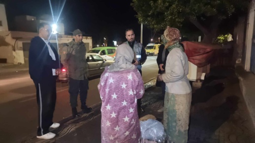 عمالة الناظور تنظم حملة إنسانية لجمع وإيواء المشردين عمالة الناظور تنظم حملة إنسانية لجمع وإيواء المشردين