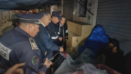 عمالة الناظور تنظم حملة إنسانية لجمع وإيواء المشردين عمالة الناظور تنظم حملة إنسانية لجمع وإيواء المشردين