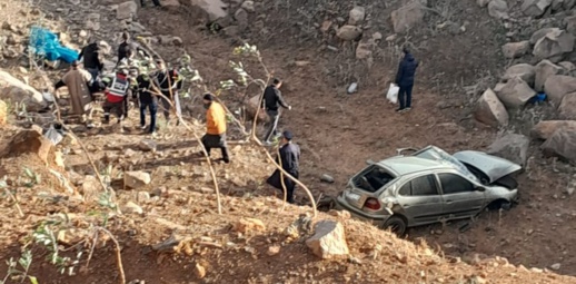 حادثة سير تسفر عن مصرع دركي وإصابة سيدة بطريق بني انصار حادثة سير تسفر عن مصرع دركي وإصابة سيدة بطريق بني انصار