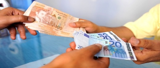 تراجع سعر الدرهم المغربي مقابل الأورو والدولار تراجع سعر الدرهم المغربي مقابل الأورو والدولار