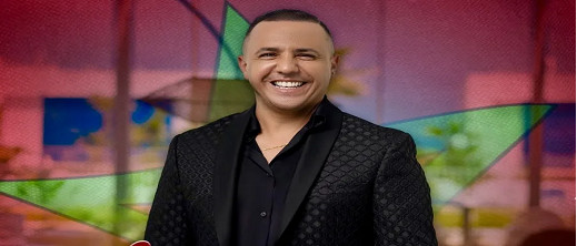 المغني الجزائري فضيل يهدي أغنية للملك محمد السادس والشعب المغربي المغني الجزائري فضيل يهدي أغنية للملك محمد السادس والشعب المغربي