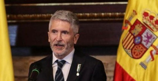 وزير داخلية إسبانيا يحل بالمغرب في زيارة رسمية وزير داخلية إسبانيا يحل بالمغرب في زيارة رسمية