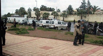 حالة إستنفار أمني بحي القدس بوجدة بعد تحوّله إلى ساحة لمواجهات طلابية حالة إستنفار أمني بحي القدس بوجدة بعد تحوّله إلى ساحة لمواجهات طلابية