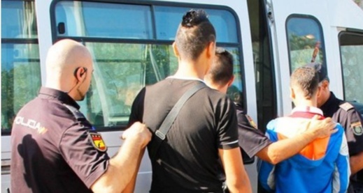 القضاء الإسباني يدين سلطات بلاده بشأن قرار إعادة قاصرين غير مصحوبين إلى المغرب القضاء الإسباني يدين سلطات بلاده بشأن قرار إعادة قاصرين غير مصحوبين إلى المغرب