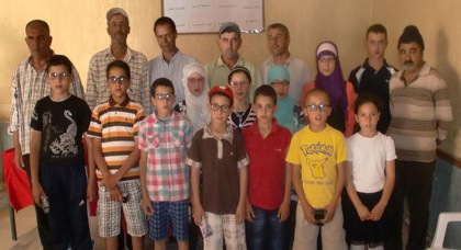 جمعية الكرامة للتنمية والأعمال الاجتماعية بالريف تنظم حملة لتوزيع نظارات طبية على التلاميذ جمعية الكرامة للتنمية والأعمال الاجتماعية بالريف تنظم حملة لتوزيع نظارات طبية على التلاميذ