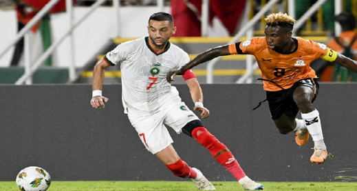 تم نقله في طائرة خاصة.. هذه هي الحالة الصحية لحكيم زياش وهذه درجة خطورة الإصابة تم نقله في طائرة خاصة.. هذه هي الحالة الصحية لحكيم زياش وهذه درجة خطورة الإصابة