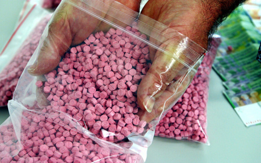 ملف "إكستازي" زايو يجر دركيين للتحقيق وسبع متهمين ملف "إكستازي" زايو يجر دركيين للتحقيق وسبع متهمين