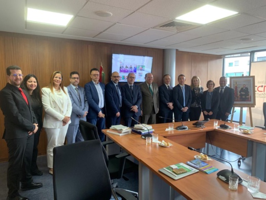 محادثات بين الأمين العالم لمجلس الجالية المغربية بالخارج ورئيس جامعة روما الثالثة لخلق مركز بحوث محادثات بين الأمين العالم لمجلس الجالية المغربية بالخارج ورئيس جامعة روما الثالثة لخلق مركز بحوث