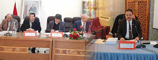 الأستاذ بثانوية الفيض محمد يحيى قاسمي يناقش أطروحة دكتوراه حول الكتابة المسرحية النسائية الأستاذ بثانوية الفيض محمد يحيى قاسمي يناقش أطروحة دكتوراه حول الكتابة المسرحية النسائية