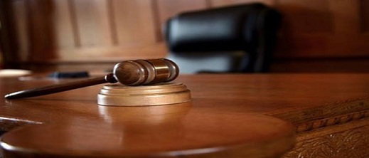 الناظور.. إدانة مهاجر بالمؤبد بعد ارتكابه جريمة بشعة في حق زوجته وأبناءه الناظور.. إدانة مهاجر بالمؤبد بعد ارتكابه جريمة بشعة في حق زوجته وأبناءه
