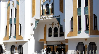 عدالة.. الحبس للفتاة التي سقطت من الطابق الثاني بالحسيمة وشريكيها