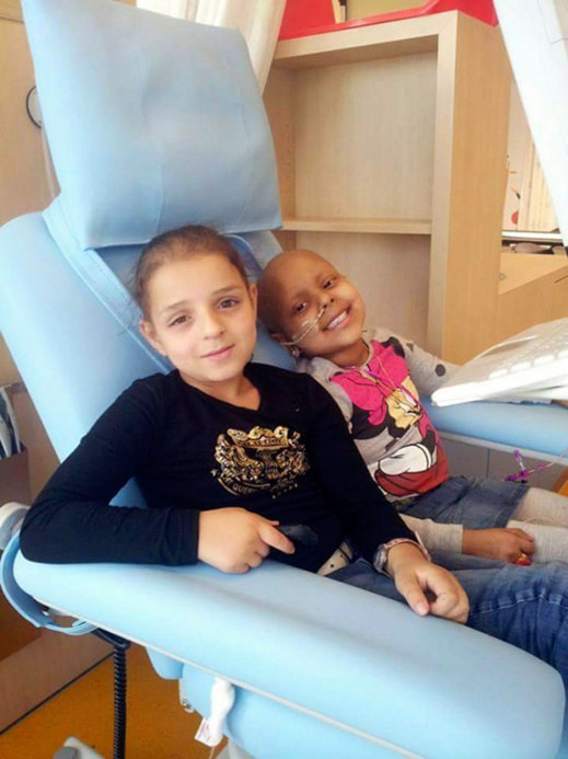 الدولي الريفي منير الحمداوي يتبرع بـ100 مليون من أجل إنقاذ طفلة مغربية بهولندا