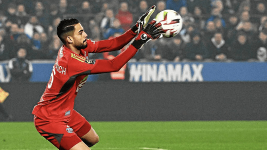 الركراكي يجهز خليفة ياسين بونو لحراسة مرمى أسود الأطلس الركراكي يجهز خليفة ياسين بونو لحراسة مرمى أسود الأطلس