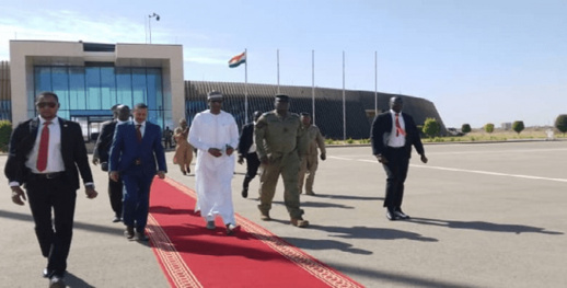 بعد أن زار رئيس وزرائها المغرب.. الجزائر تتوعد هذه الدول بـ "الفوضى والعنف" بعد أن زار رئيس وزرائها المغرب.. الجزائر تتوعد هذه الدول بـ "الفوضى والعنف"