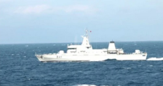 البحرية الملكية تقدم المساعدة ل141 مرشحا للهجرة غير النظامية البحرية الملكية تقدم المساعدة ل141 مرشحا للهجرة غير النظامية