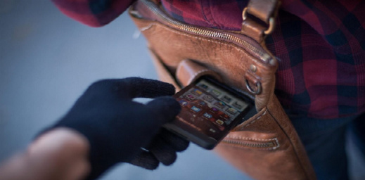 منها الهواتف الذكية.. تفكيك عصابة إسبانية تعرض مسروقات للبيع بالمغرب منها الهواتف الذكية.. تفكيك عصابة إسبانية تعرض مسروقات للبيع بالمغرب