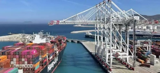 صحيفة بريطانية: المغرب يحاصر موانئ إسبانيا ويشد عليها الخناق صحيفة بريطانية: المغرب يحاصر موانئ إسبانيا ويشد عليها الخناق