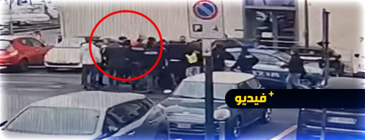 خمسون شخصا يقتحمون خمسون شخصا يقتحمون