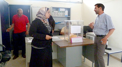 موظفو جماعة بني شيكر ينتخبون ممثليهم في اللجان الإدارية المتساوية الأعضاء