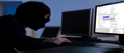 اعتقال عناصر عصابة قرصنة تسببت بخسائر ضخمة للمواطنين والبنوك والشركات اعتقال عناصر عصابة قرصنة تسببت بخسائر ضخمة للمواطنين والبنوك والشركات