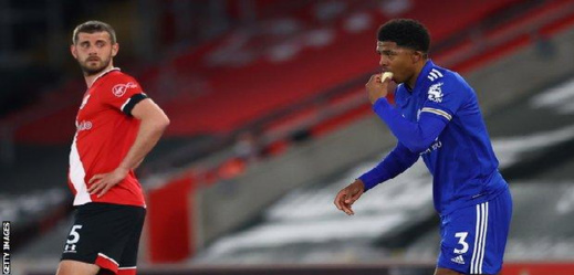 فرنسا ترفض إيقاف المباريات الكروية من أجل إفطار اللاعبين المسلمين فرنسا ترفض إيقاف المباريات الكروية من أجل إفطار اللاعبين المسلمين