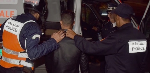 شرطة الناظور تطيح بشخص ينصب على الراغبين في الهجرة السرية شرطة الناظور تطيح بشخص ينصب على الراغبين في الهجرة السرية