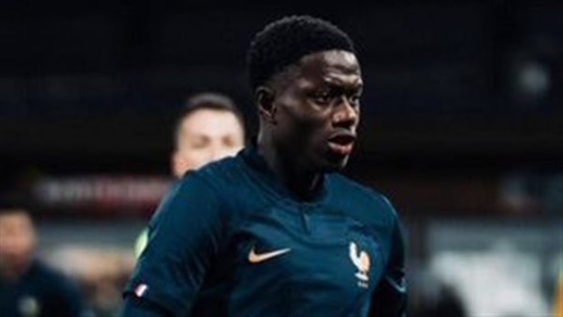 المنتخب الفرنسي يستغني عن لاعب رفض الإفطار في رمضان المنتخب الفرنسي يستغني عن لاعب رفض الإفطار في رمضان