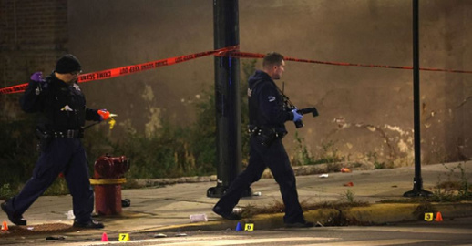 مقتل أربعة أشخاص وإصابة آخرين طعنا في هجوم بأمريكا مقتل أربعة أشخاص وإصابة آخرين طعنا في هجوم بأمريكا