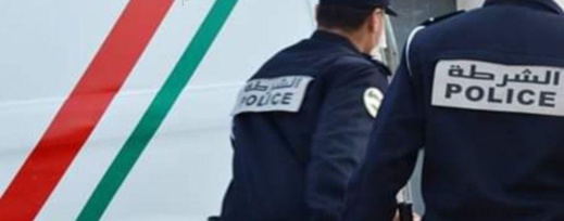 مواطن جزائري يعرض مغربيا للاعتداء مواطن جزائري يعرض مغربيا للاعتداء