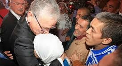بن كيران يشيد بالوزير الريفي الحسين الوردي وبعملية كرامة بن كيران يشيد بالوزير الريفي الحسين الوردي وبعملية كرامة