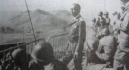 صفية الجزائري: الحسن الثاني لم يرقه رفض زوجي شغل منصب وزير في حكومته صفية الجزائري: الحسن الثاني لم يرقه رفض زوجي شغل منصب وزير في حكومته