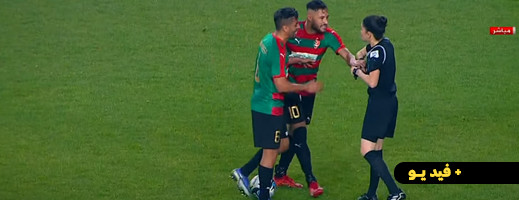 بلايلي يثير الجدل بسبب سلوك غير أخلاقي ضد حكمة بلايلي يثير الجدل بسبب سلوك غير أخلاقي ضد حكمة