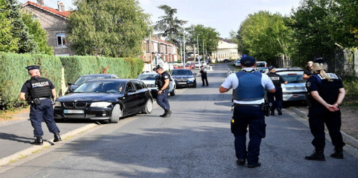 توقيف أفراد شبكة إجرامية تتاجر في البشر يتزعمها مغربي في فرنسا توقيف أفراد شبكة إجرامية تتاجر في البشر يتزعمها مغربي في فرنسا