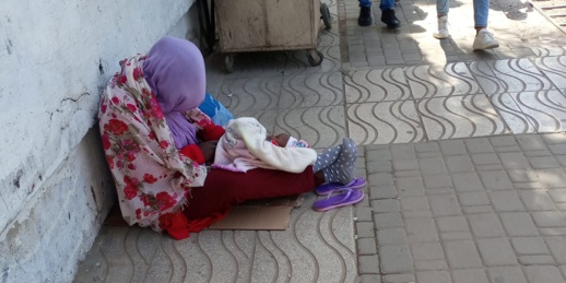 وفاة طفل مستغل في التسول بالناظور وجمعية حقوقية تدعو لتحقيق فوري وفاة طفل مستغل في التسول بالناظور وجمعية حقوقية تدعو لتحقيق فوري