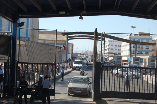 سفيرة المغرب بإسبانيا تعلن عن التزام الرباط بإعادة فتح المعابر التجارية مع مليلية وسبتة رغم التأخيرات سفيرة المغرب بإسبانيا تعلن عن التزام الرباط بإعادة فتح المعابر التجارية مع مليلية وسبتة رغم التأخيرات