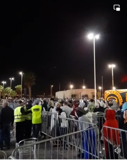 شاهد المطار يمتلئ.. استقبال حاشد لنهضة بركان في وجدة شاهد المطار يمتلئ.. استقبال حاشد لنهضة بركان في وجدة