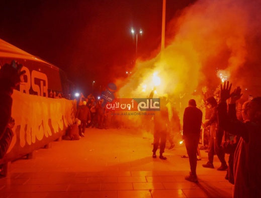 شاهد المطار يمتلئ.. استقبال حاشد لنهضة بركان في وجدة شاهد المطار يمتلئ.. استقبال حاشد لنهضة بركان في وجدة
