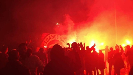 شاهد المطار يمتلئ.. استقبال حاشد لنهضة بركان في وجدة شاهد المطار يمتلئ.. استقبال حاشد لنهضة بركان في وجدة