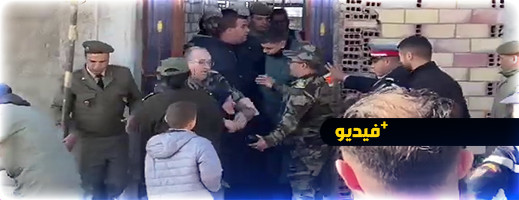 شاهد.. طرد أم وأبنائها الى الشارع لهدم منزل في بن الطيب شاهد.. طرد أم وأبنائها الى الشارع لهدم منزل في بن الطيب