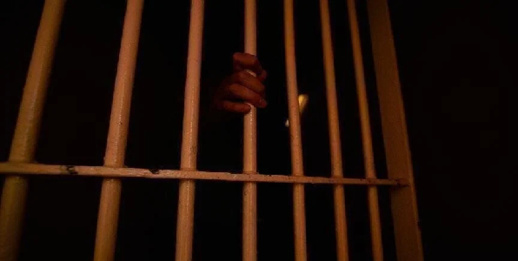 الحكم على أبرشان والمنصوري في مليلية بدفع 4 مليون أورو مع سلبهما الحرية