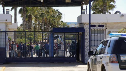 حقوقيون بمليلية يدقون ناقوس الخطر بعد طرد 8 مهاجرين من مركز CETI