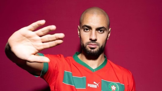 محلل رياضي مشهور: أمرابط بمانشستر ليس اللاعب المتألق الذي رأيناه مع المنتخب المغربي في قطر