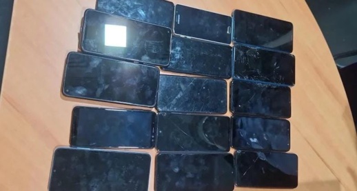 قادمة من بروكسيل.. إفشال محاولة لإدخال هواتف غير مصرح بها قادمة من بروكسيل.. إفشال محاولة لإدخال هواتف غير مصرح بها