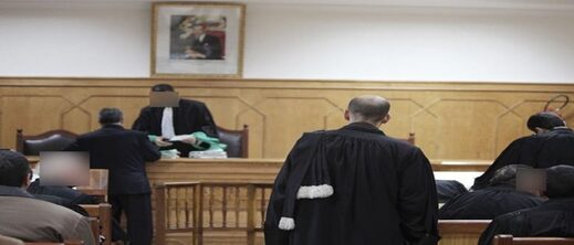قضاء الحسيمة ينزل عقوبة صارمة على قاصر ارتكب جرائم مخيفة قضاء الحسيمة ينزل عقوبة صارمة على قاصر ارتكب جرائم مخيفة