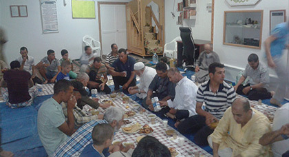 جمعية مسجد التبشير والتعاون بمايوركا الاسبانية تنظم إفطار جماعي لفائدة أفراد الجالية
